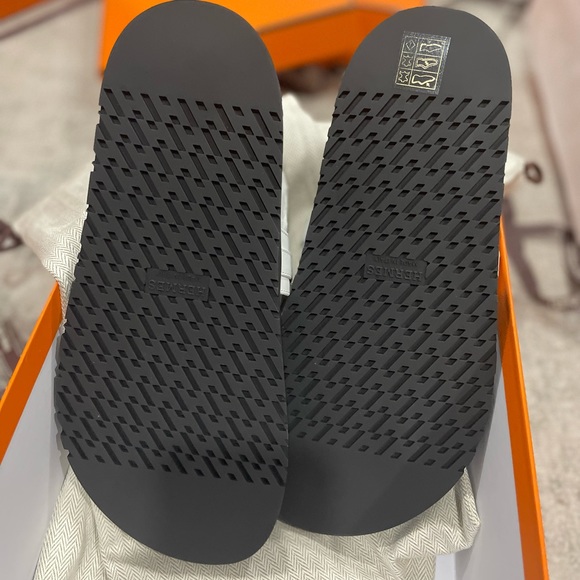 Hermes Empire Sandals - Picture 4 of 4